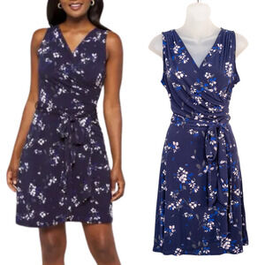 41 HAWTHORN Stitch Fix Kaylee Sleeveless Surplice Dress Navy Floral Women's Med
